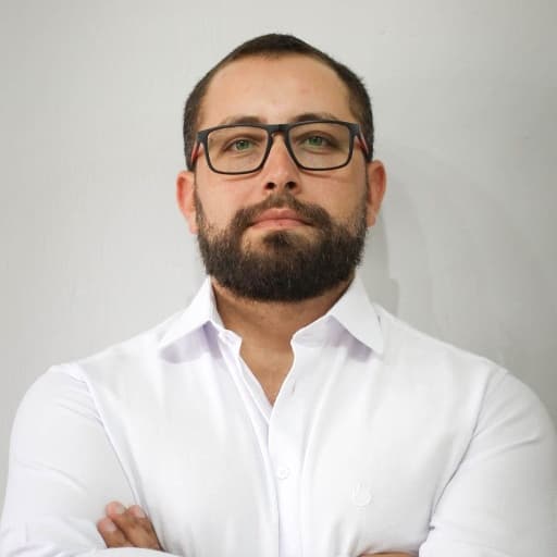 VINICIUS SOUZA DE OLIVEIRA
