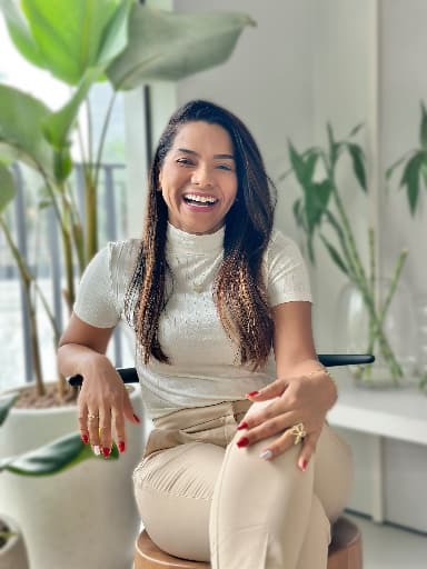 Vera Lúcia Aquino Lima Gomes