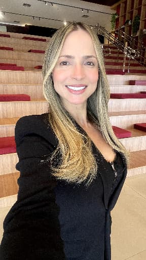 ANA FLÁVIA MARCELINO