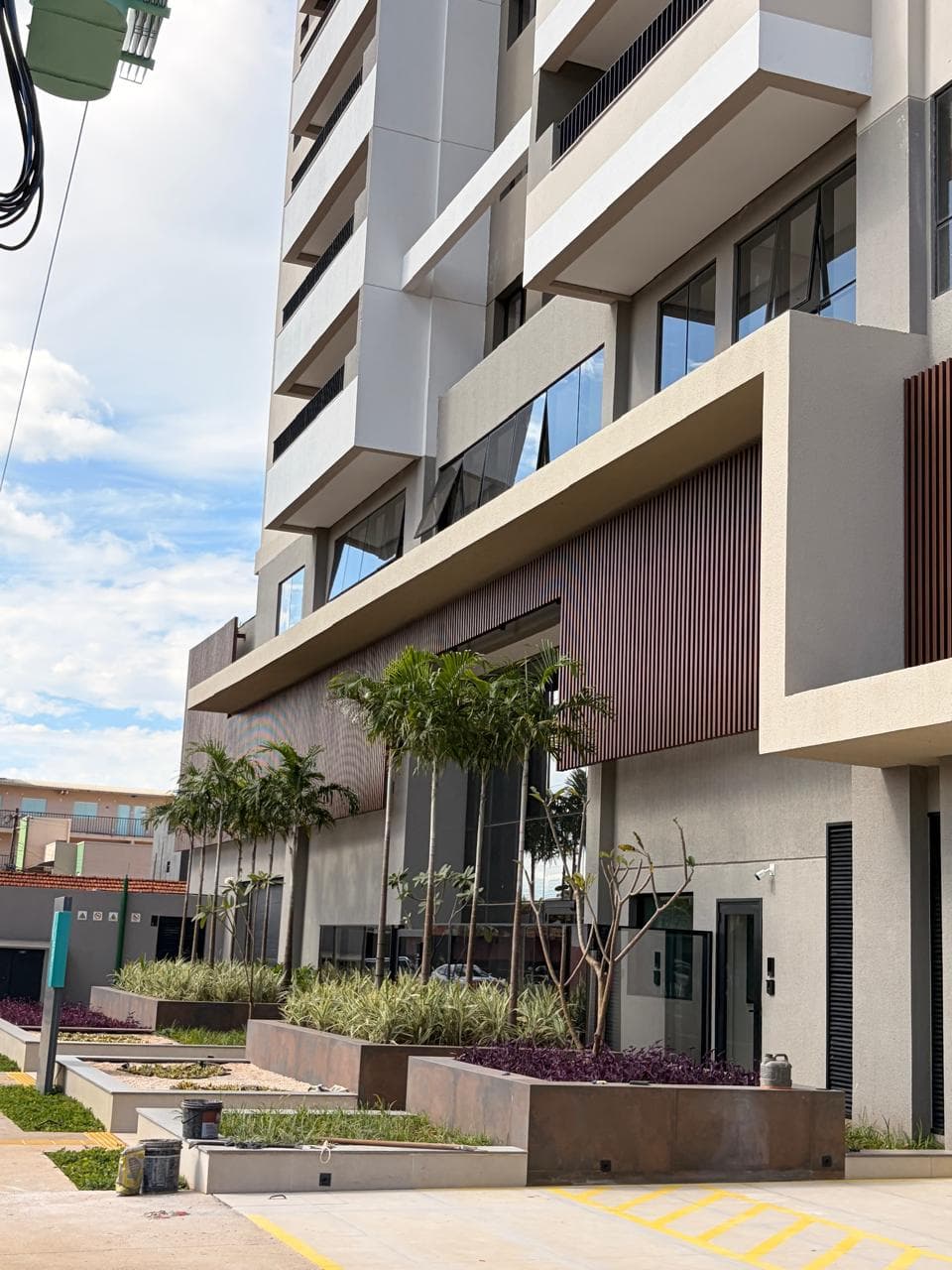 Apartamento à venda 3 suítes plenas no Setor Aeroporto
