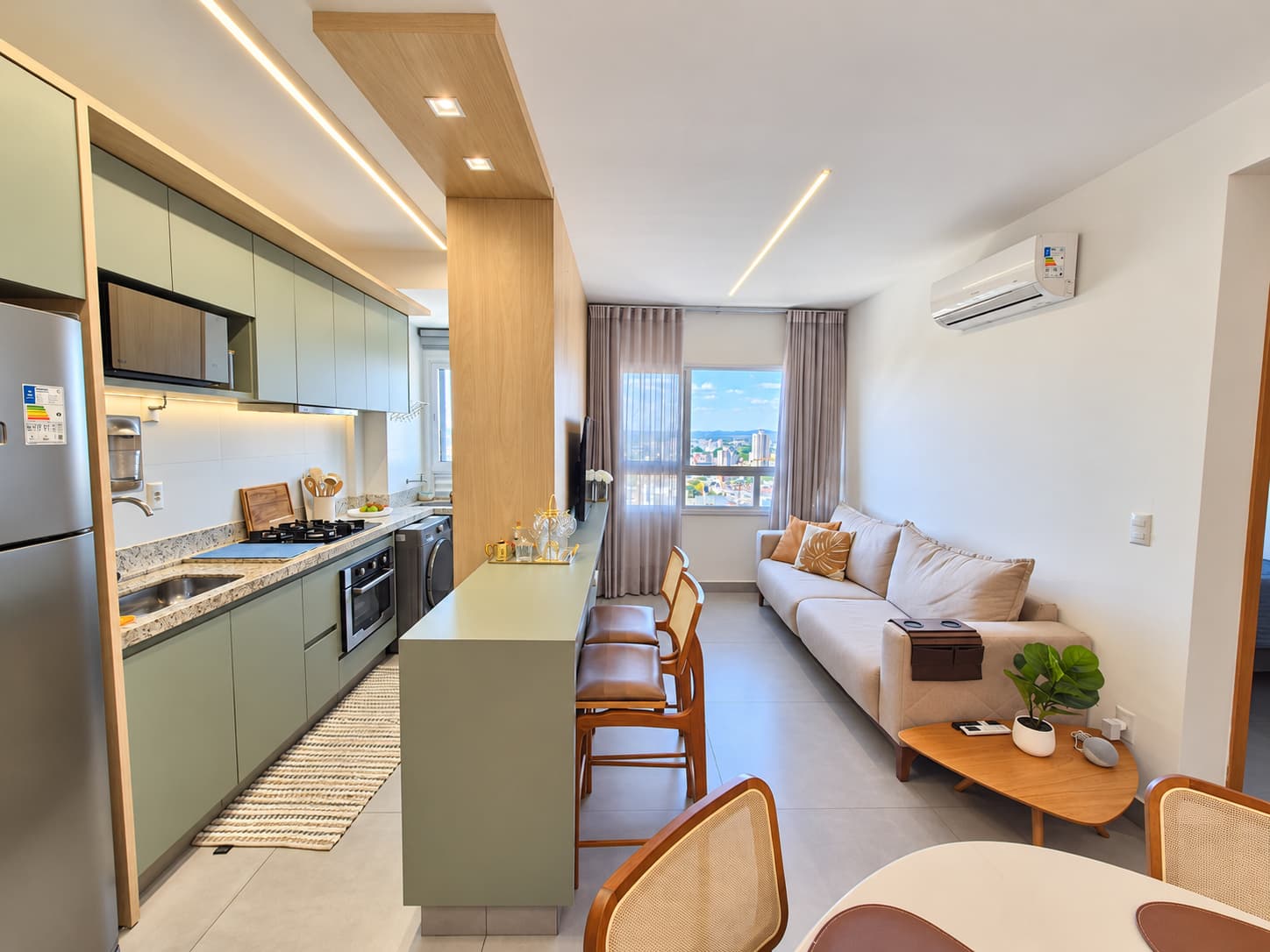 Apartamento decorado e mobiliado com 1 suíte à venda no Setor Central
