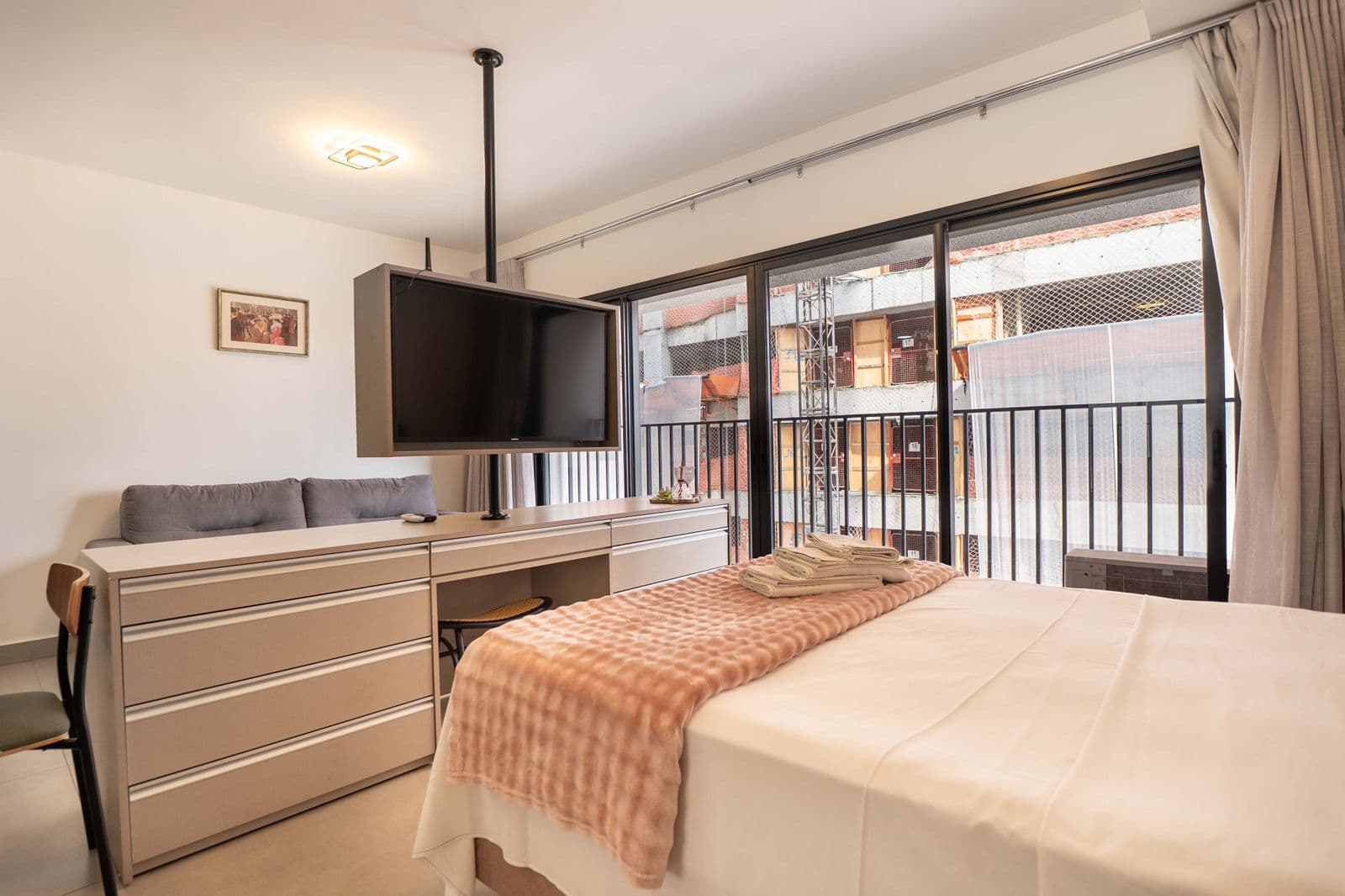Flat à venda com 1 vaga de garagem no Setor Bueno próximo ao Parque Vaca Brava