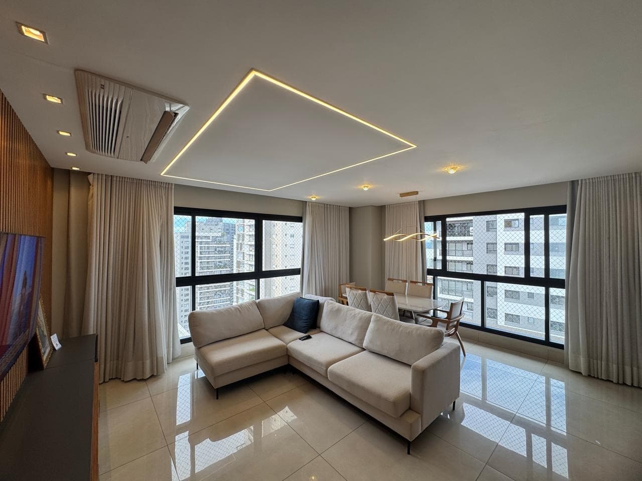 Apartamento com 3 suítes à venda no Setor Marista