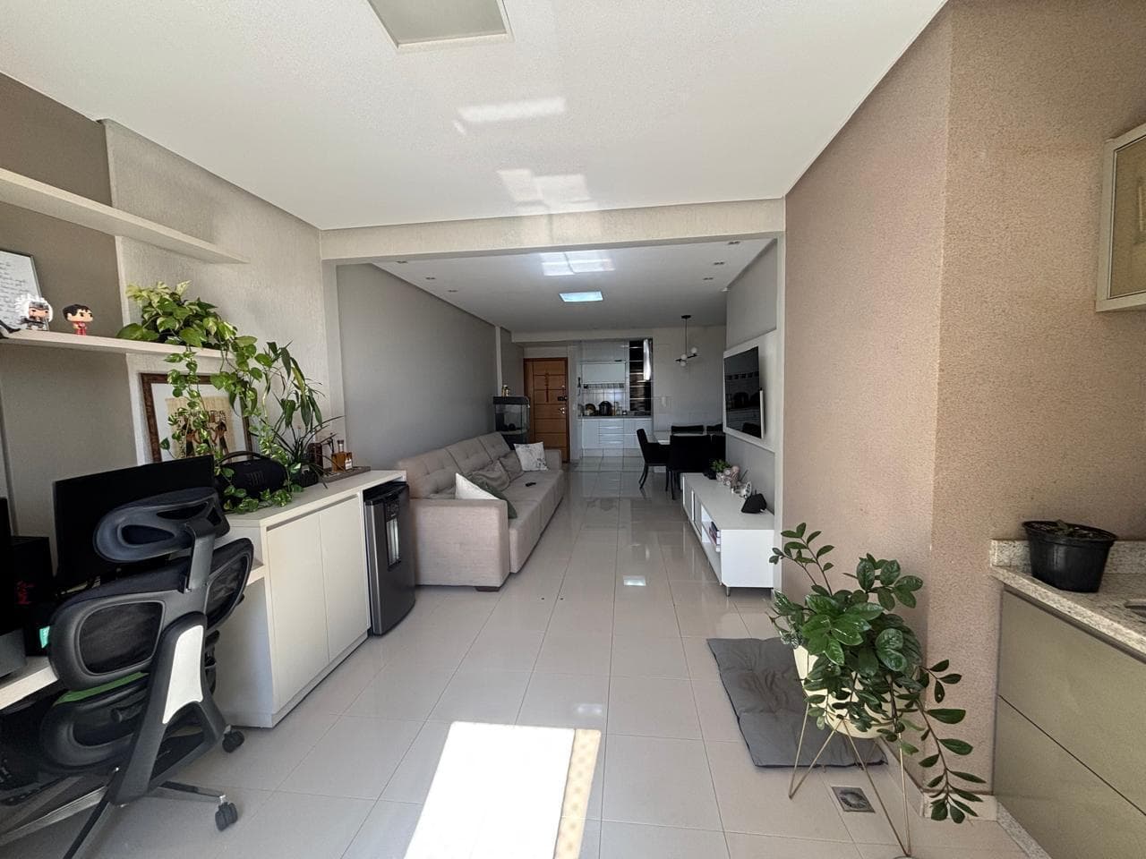 Apartamento nascente com 3 suítes à venda no Setor Bueno