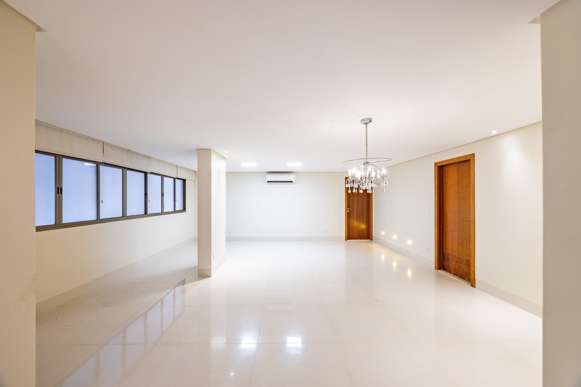 Apartamento com 2 suítes à venda no Setor Bueno