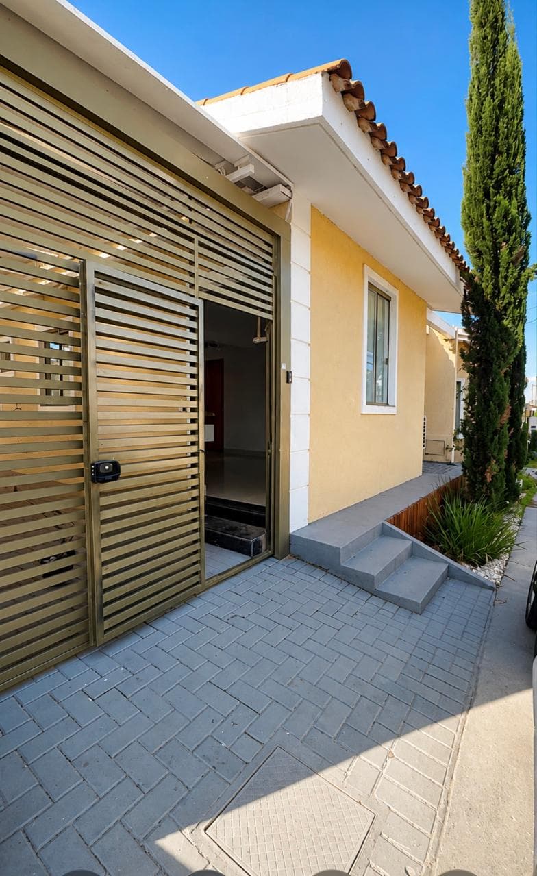 CASA 3 QUARTOS BAIRRO CAPUAVA