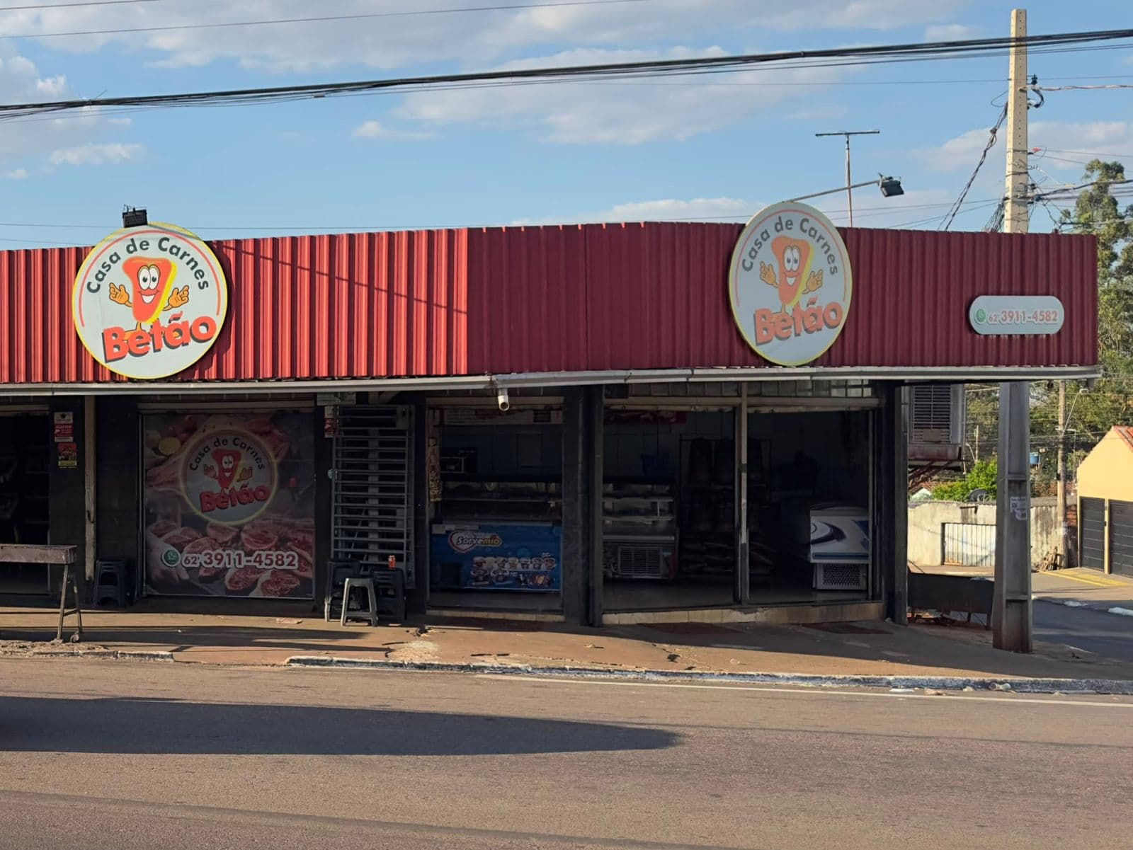 Área comercial à venda no Setor Balneário Meia Ponte