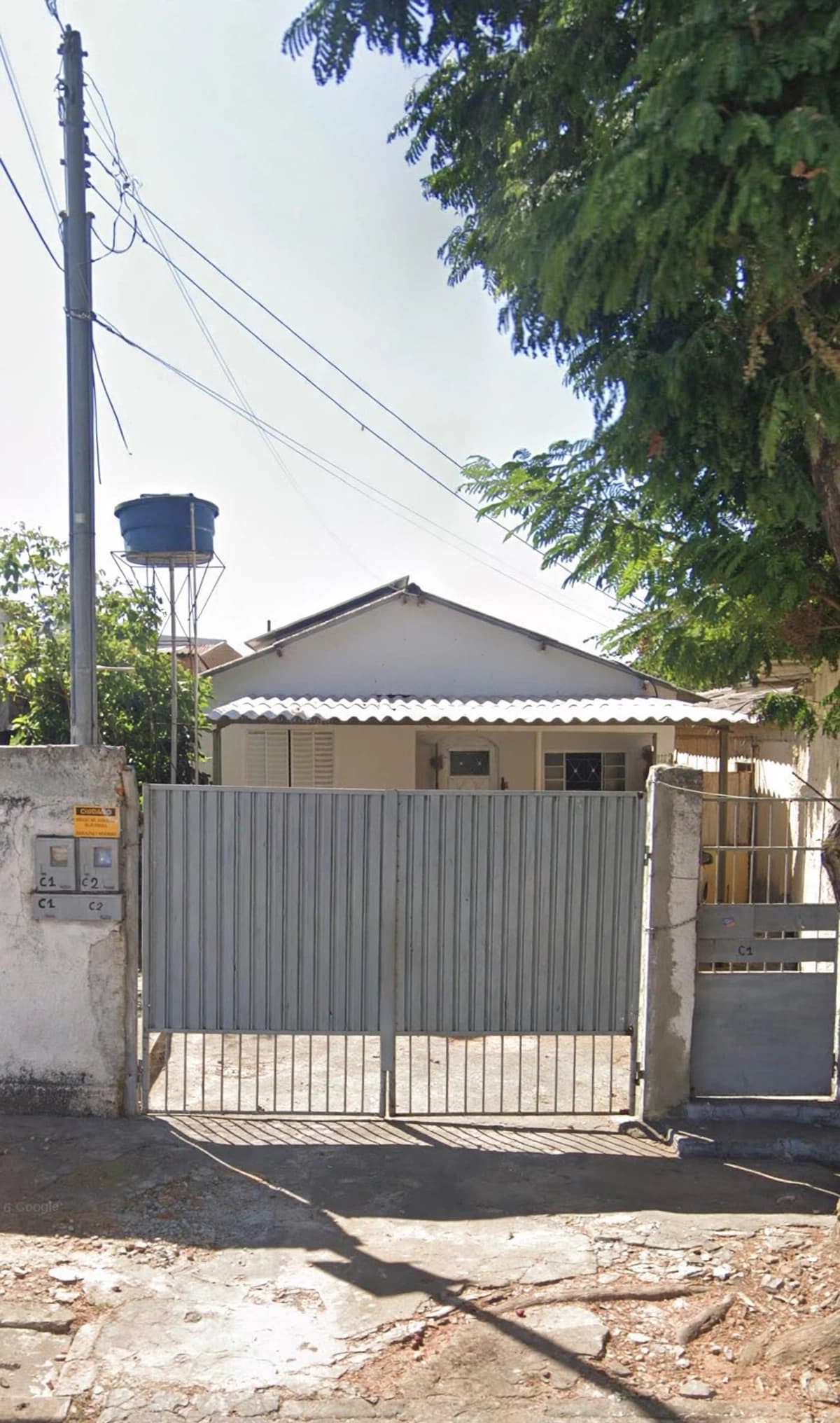 Casa com barracão à venda com 3 quartos no Setor dos Funcionários