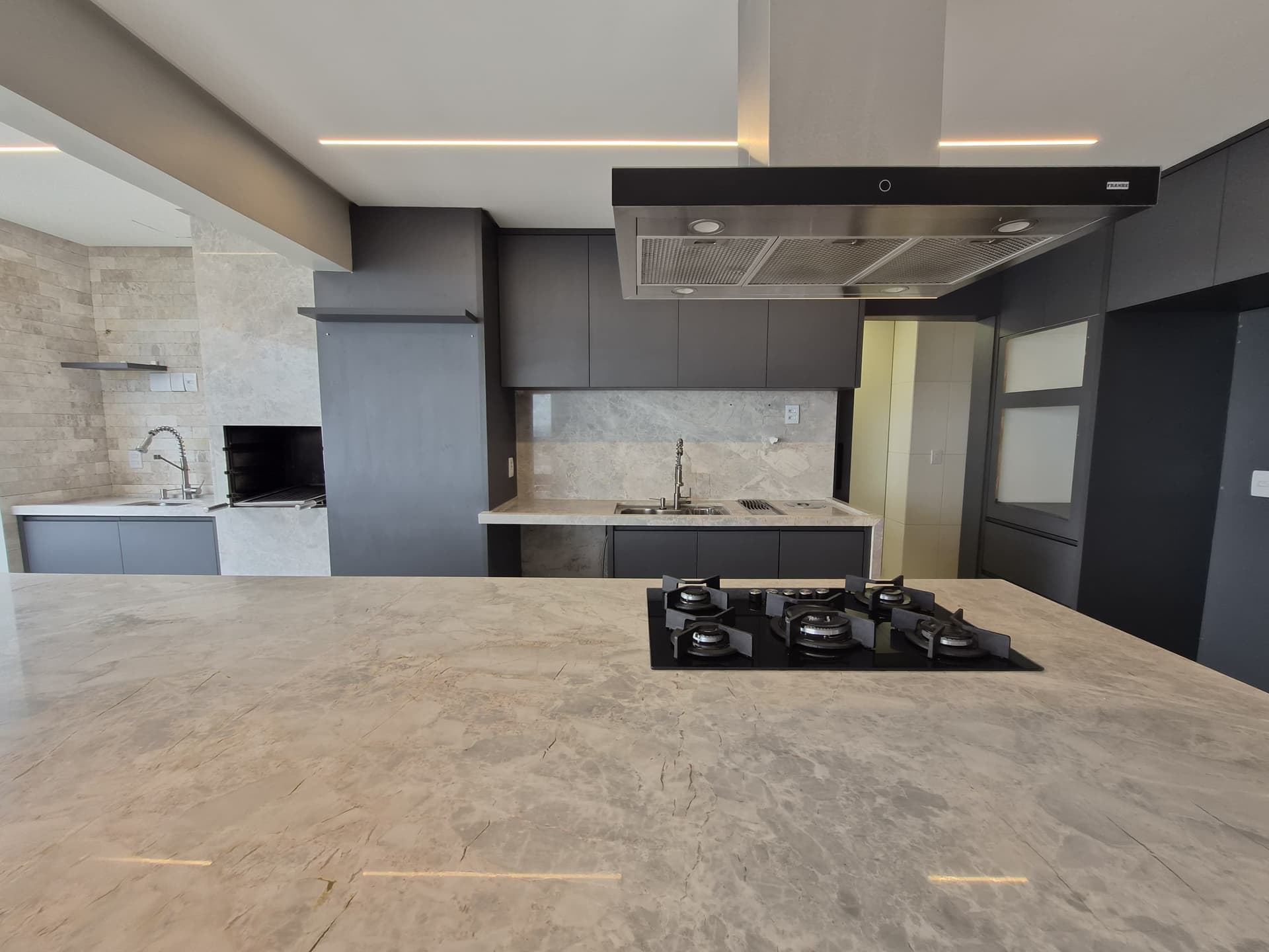 Apartamento Residencial Serra Dourada COD. 275802