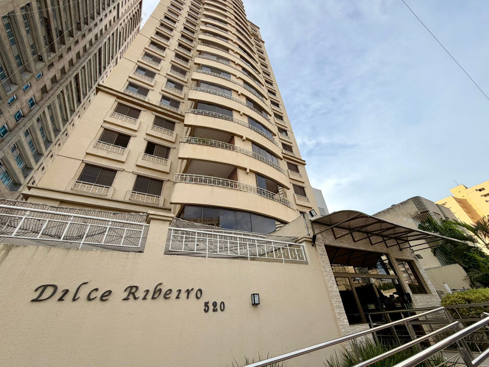 APARTAMENTO RES. DILCE RIBEIRO COD. 272225