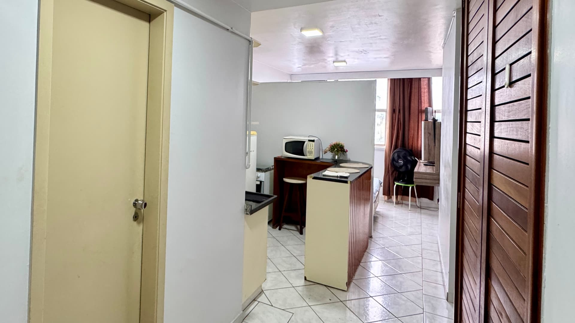 Flat no Ed. Alencastro Veiga COD. 274154
