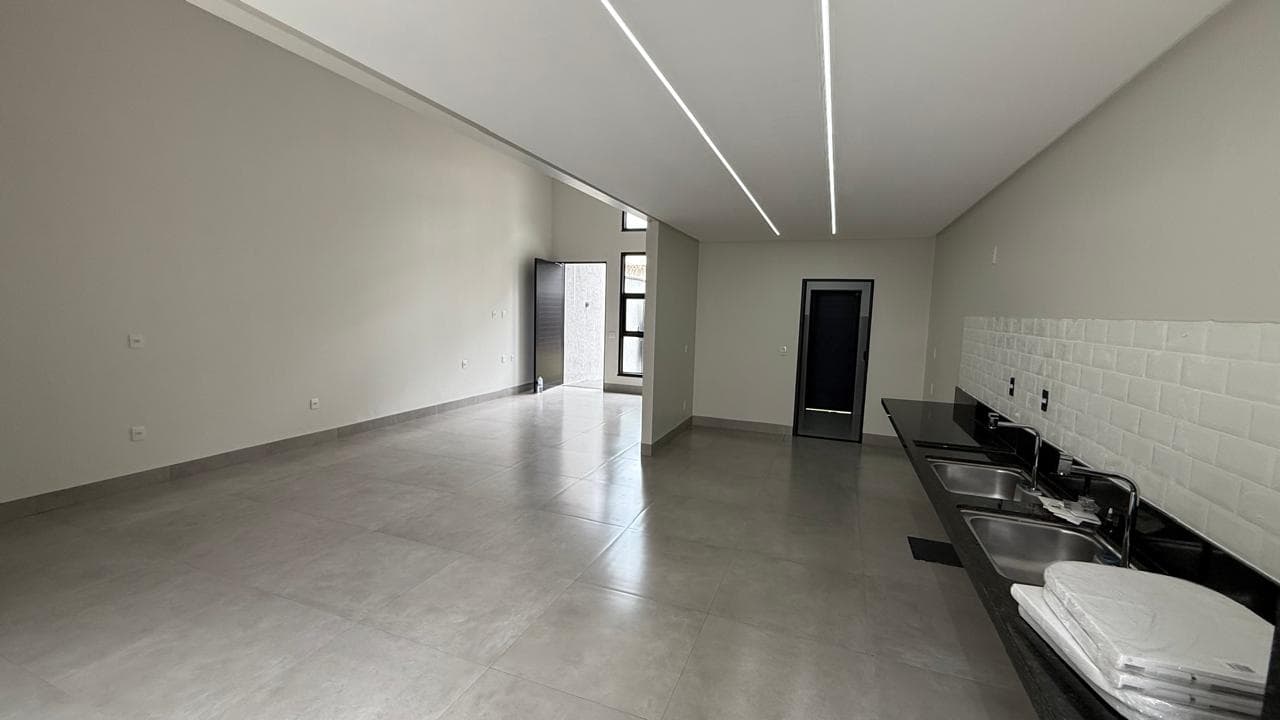 Casa 3 Suítes no Jardim Atlântico COD. 274018