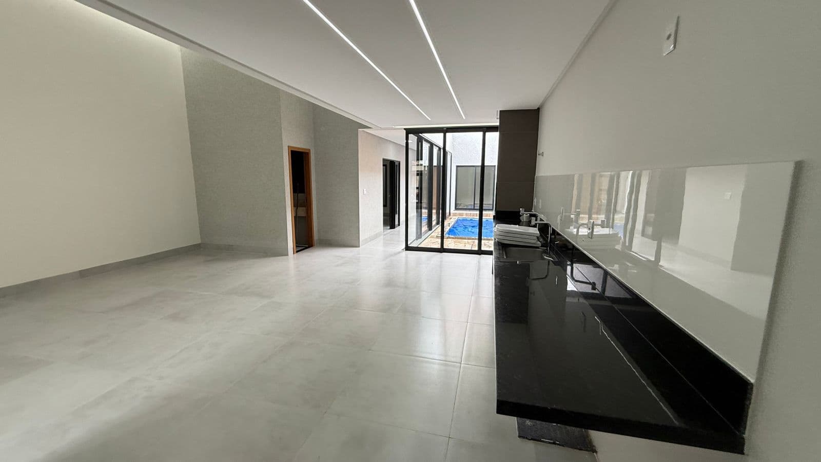 Casa 3 Suítes no Jardim Atlântico COD. 274018