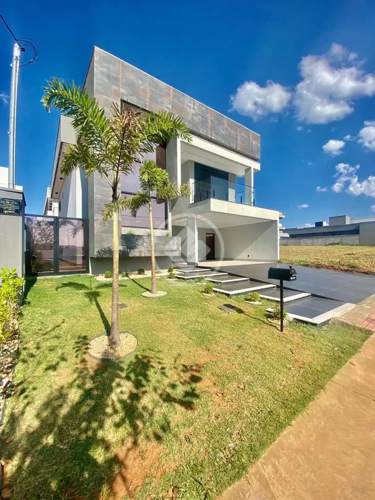 Casa Alto Padrão - Aparecida de Goiânia codigo: 67480