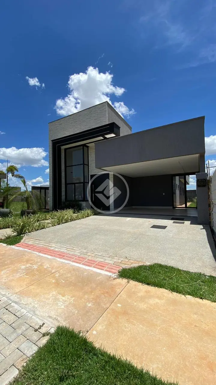 Casa em Condomínio Alto Padrão - Parqville Jacarandá codigo: 67988