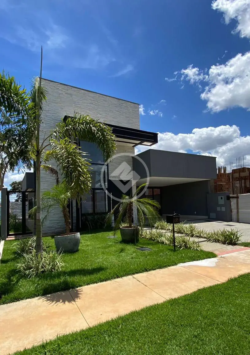 Casa em Condomínio Alto Padrão - Parqville Jacarandá codigo: 67988