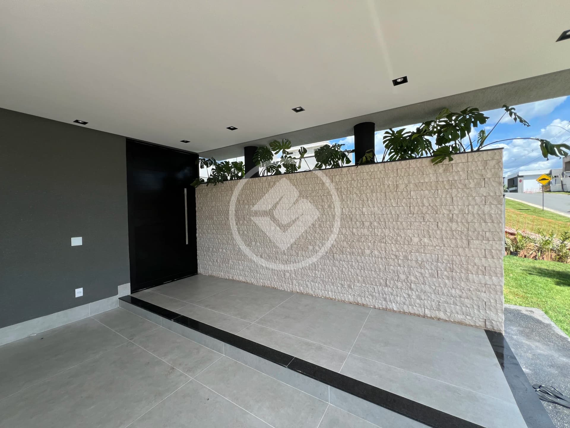 CASA 4 QUARTOS EM SENADOR CANEDO codigo: 114648