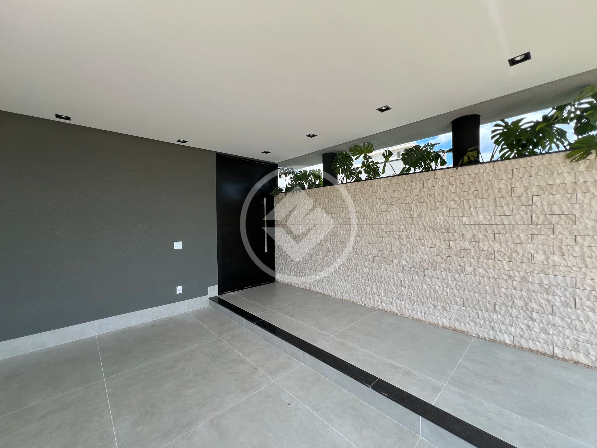CASA 4 QUARTOS EM SENADOR CANEDO codigo: 114648