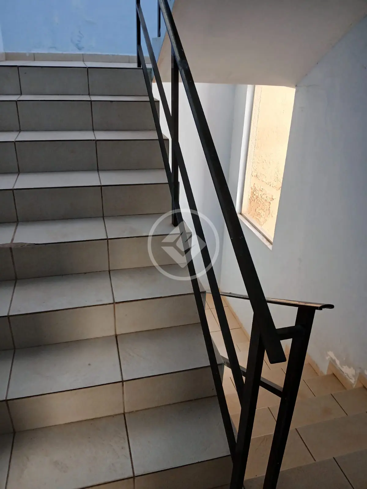 PREDIO RESIDENCIAL COM 4 APARTAMENTOS codigo: 77220