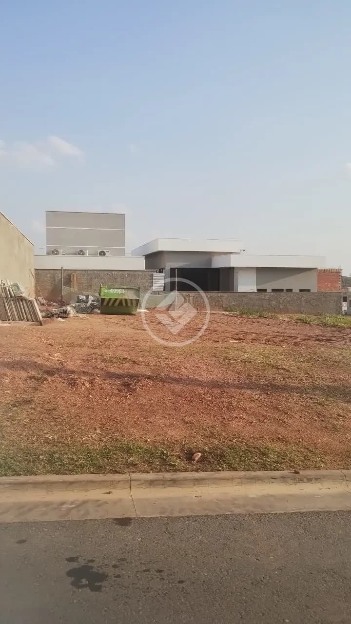 Lote/Terreno à Venda, 300 m² por R$ 300.000 codigo: 108507