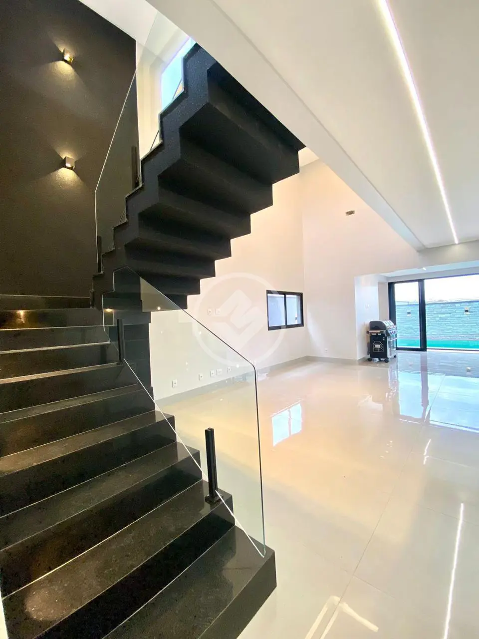 Casa Alto Padrão - Aparecida de Goiânia codigo: 67484