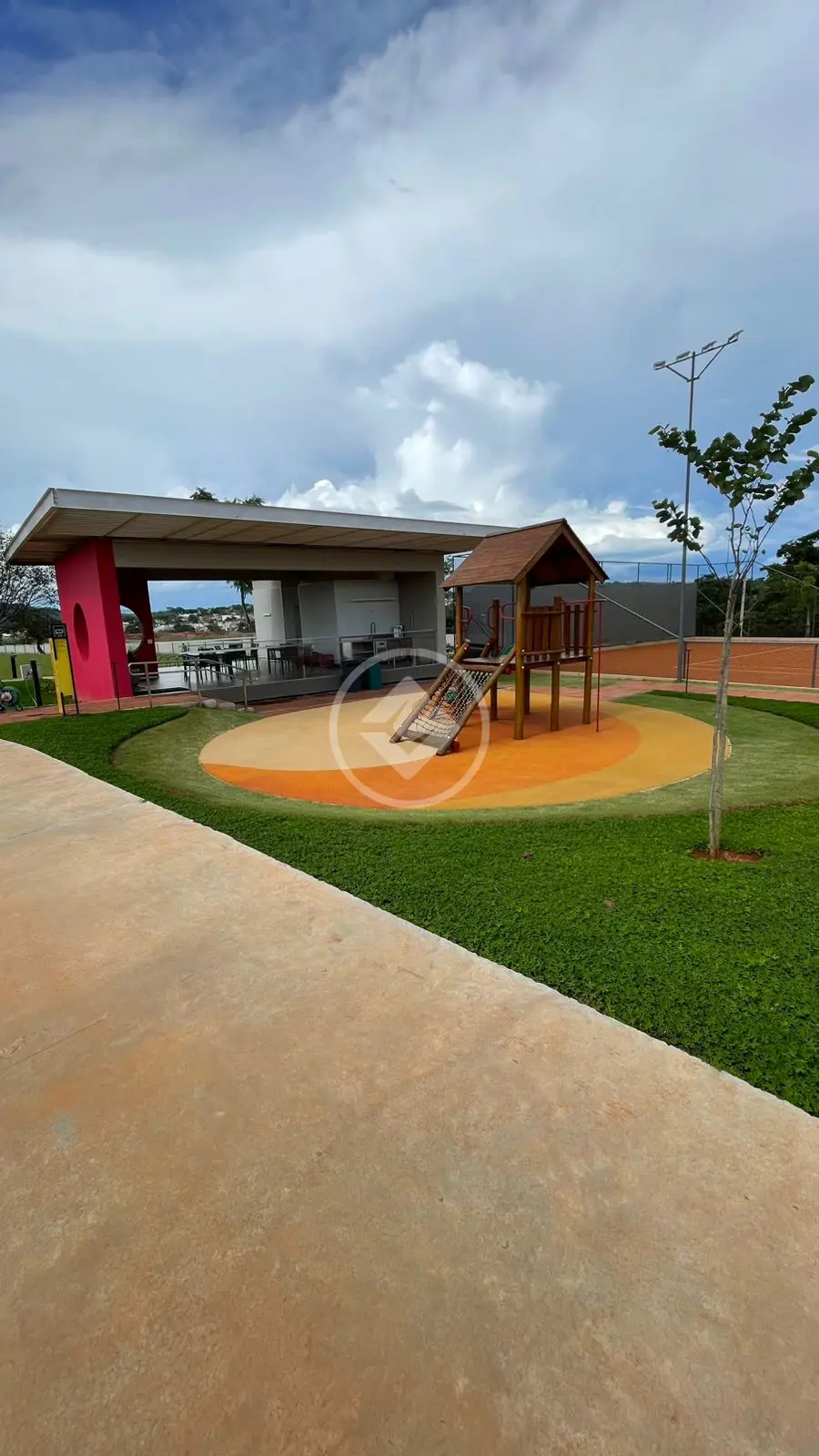 Terreno no Residencial Plateau d'Or Unique codigo: 102410