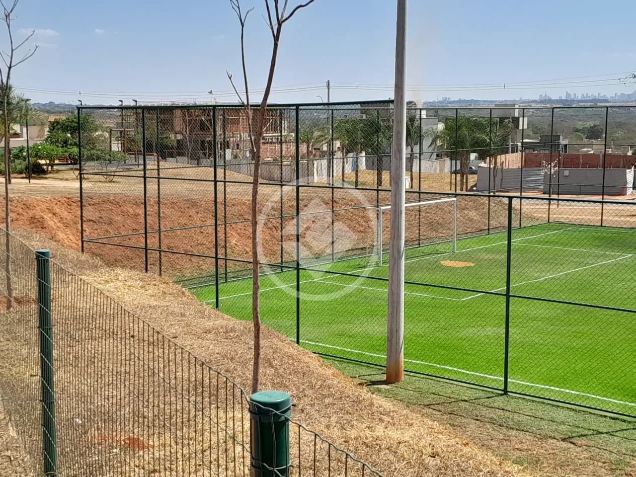 Lote à venda no Jardins Capri