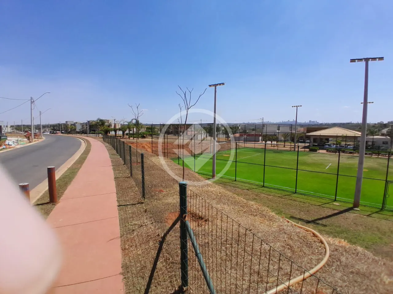 Lote à venda no Jardins Capri