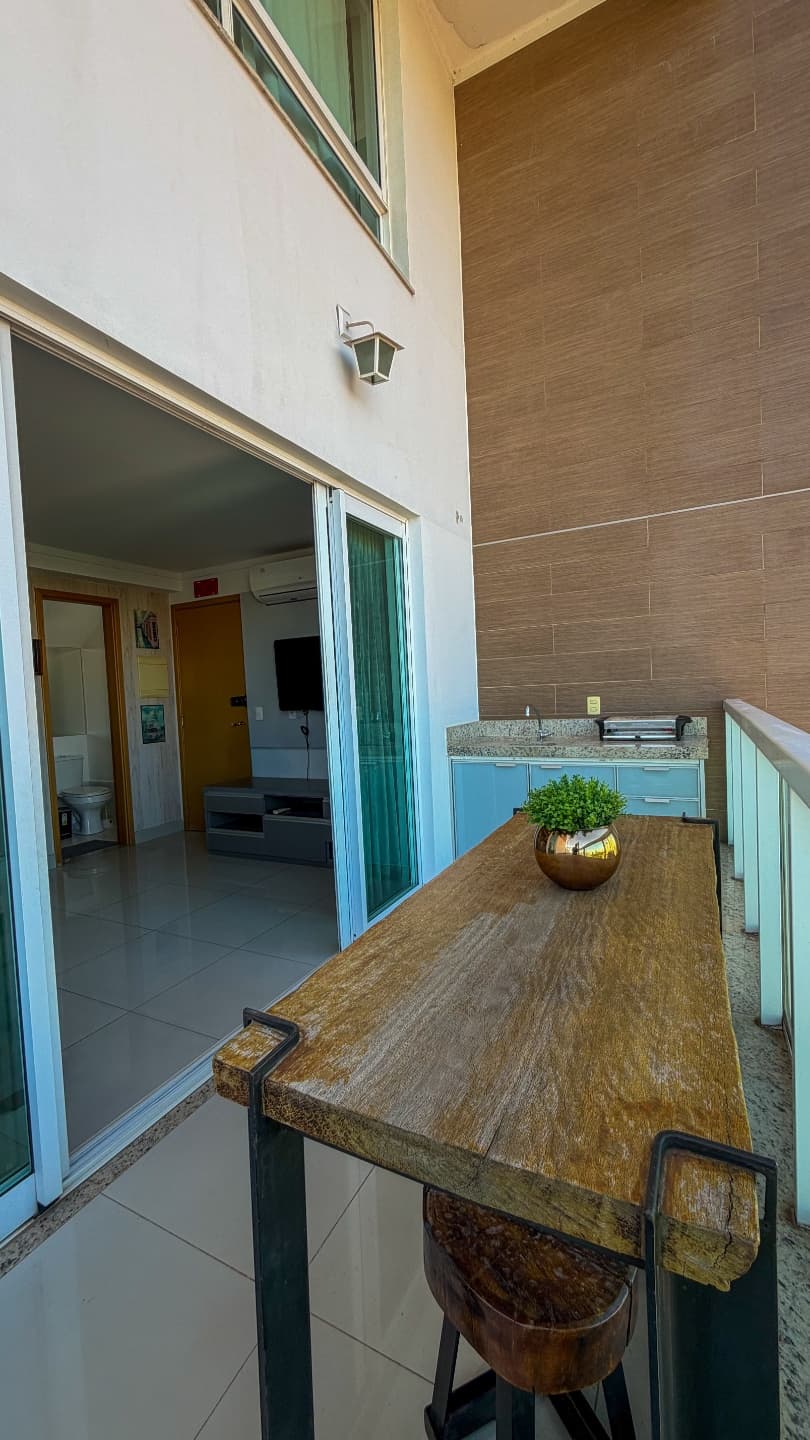 Duplex Mobiliado com Vista Definitiva para o Lago do Parque Vaca Brava | 2 Suítes | 75m² | 2 Vagas