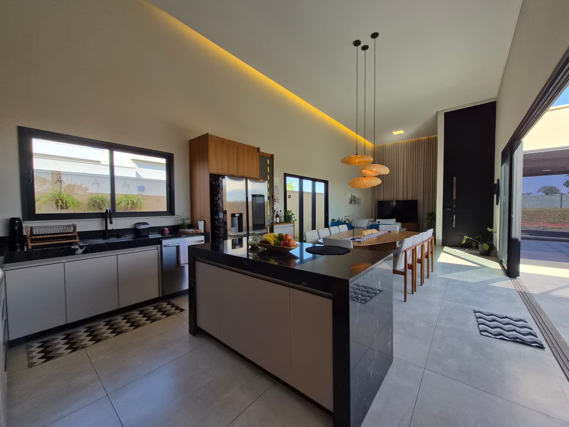 Casa à venda com 3 suítes no Terras Alpha Residencial 1