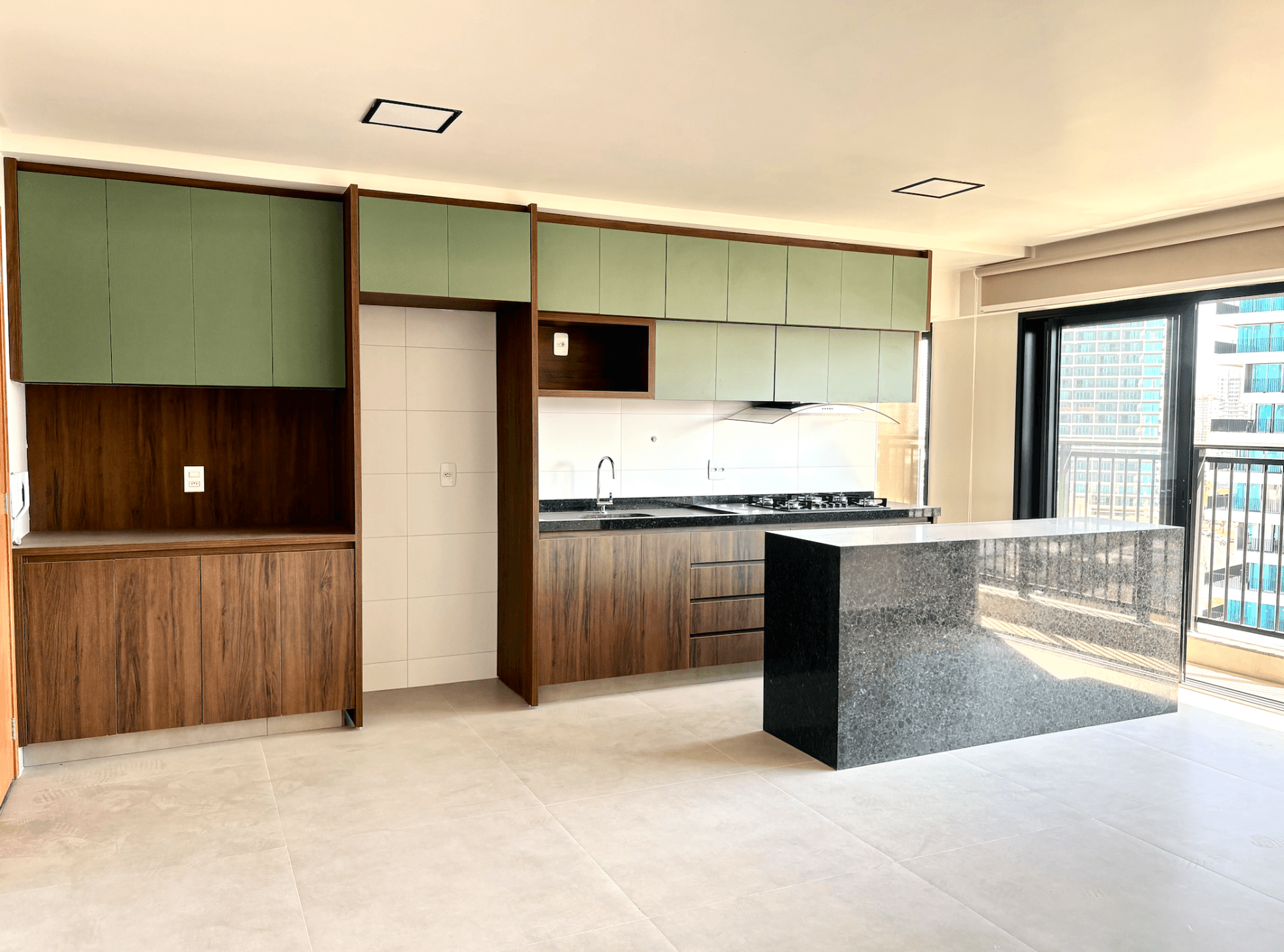 APARTAMENTO 3 QUARTOS SEMI-MOBILIADO SETOR MARISTA