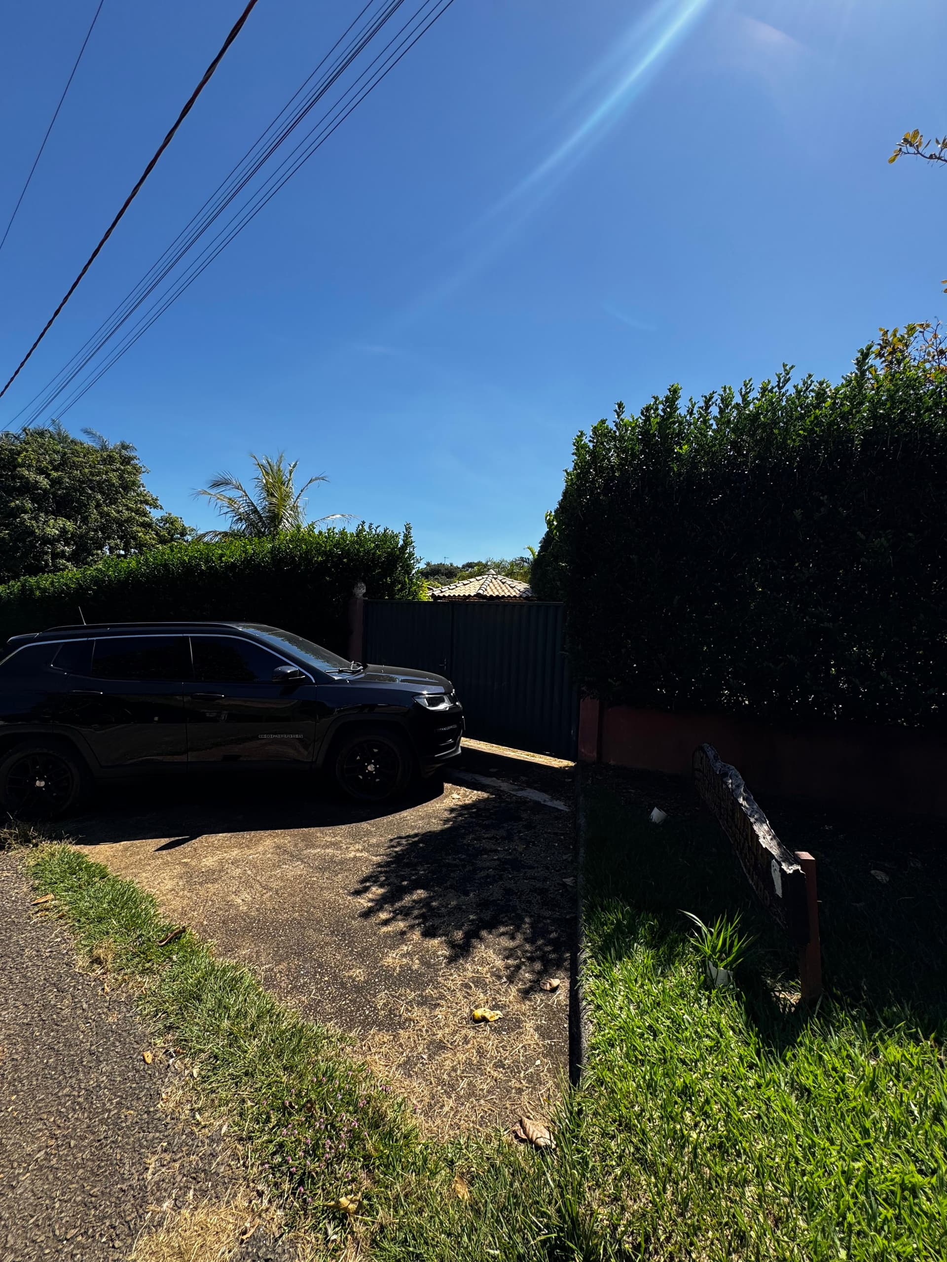 CHÁCARA NO CONDOMÍNIO COUNTRY VILLE - HIDROLÂNIA