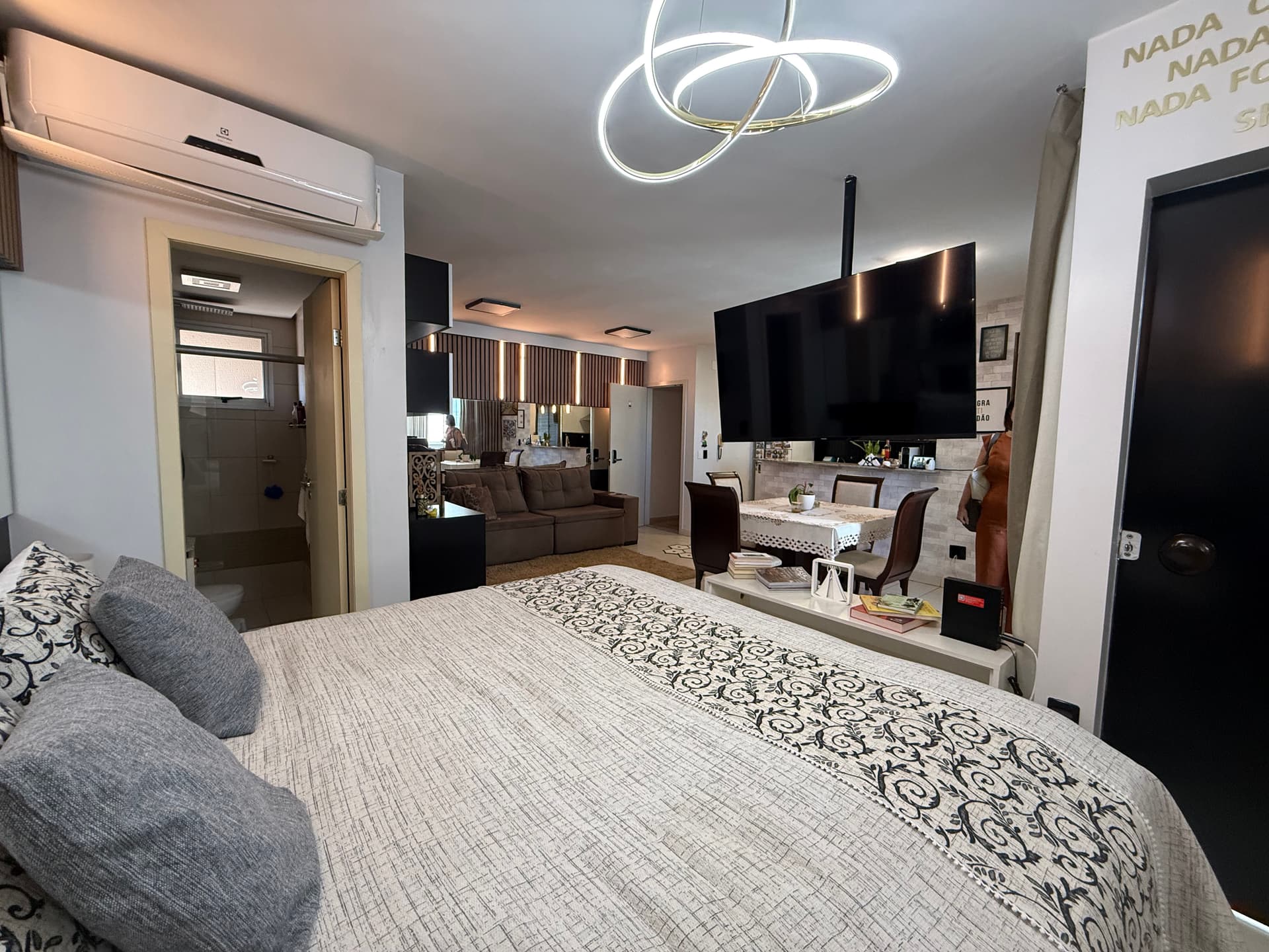 Apartamento Mobiliado com 1 Suíte à venda no Jardim Goiás, no Unique Residence