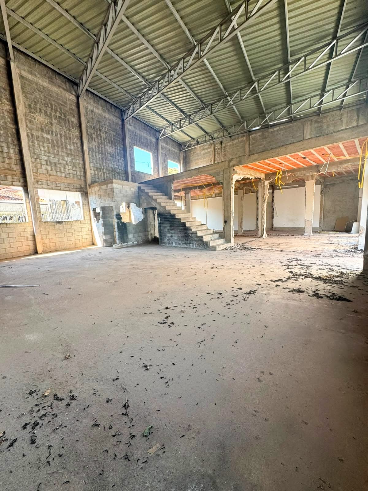 Lote à venda na Av 85 Setor Sul
