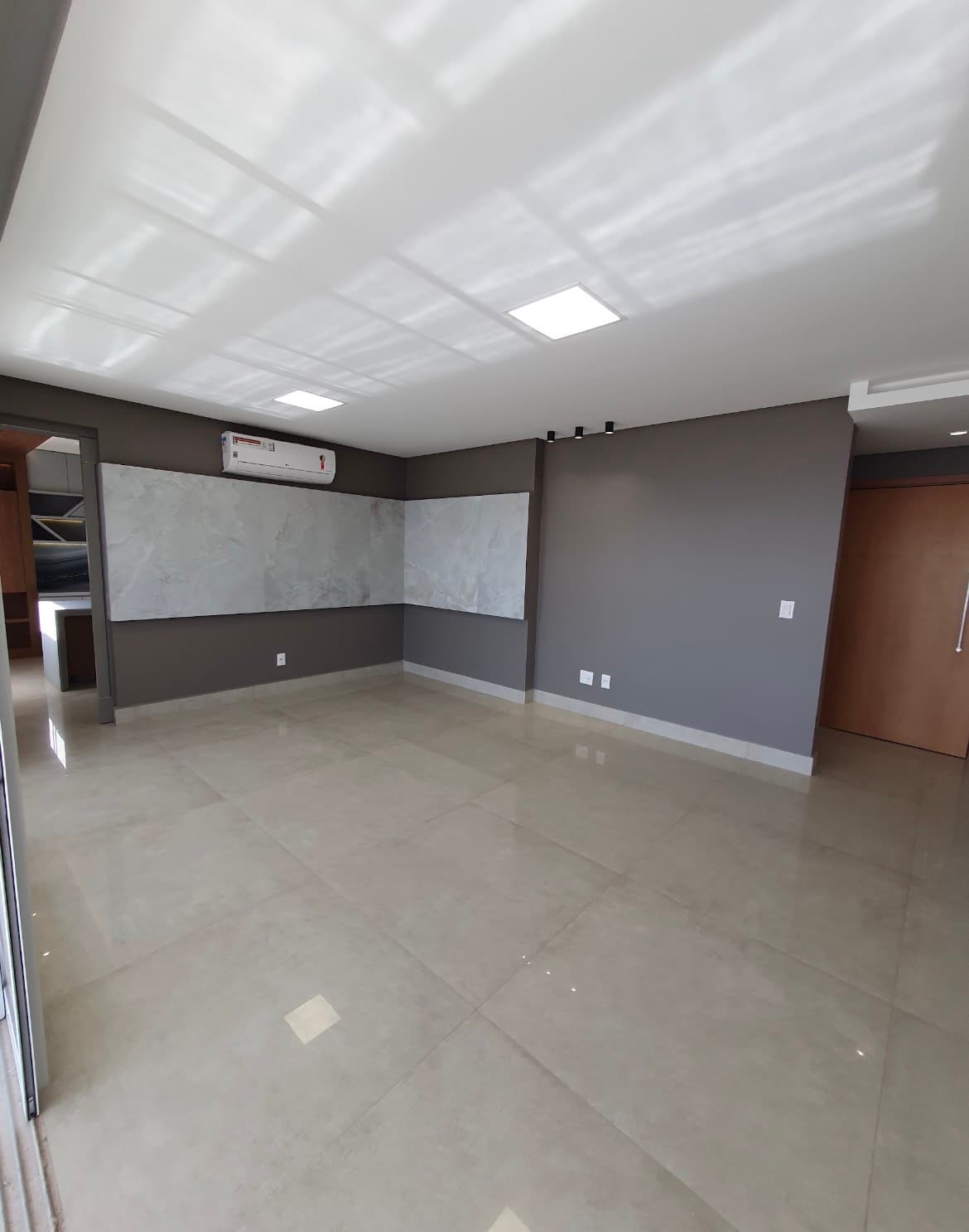 Apartamento à venda com 3 Suítes no Setor Bueno