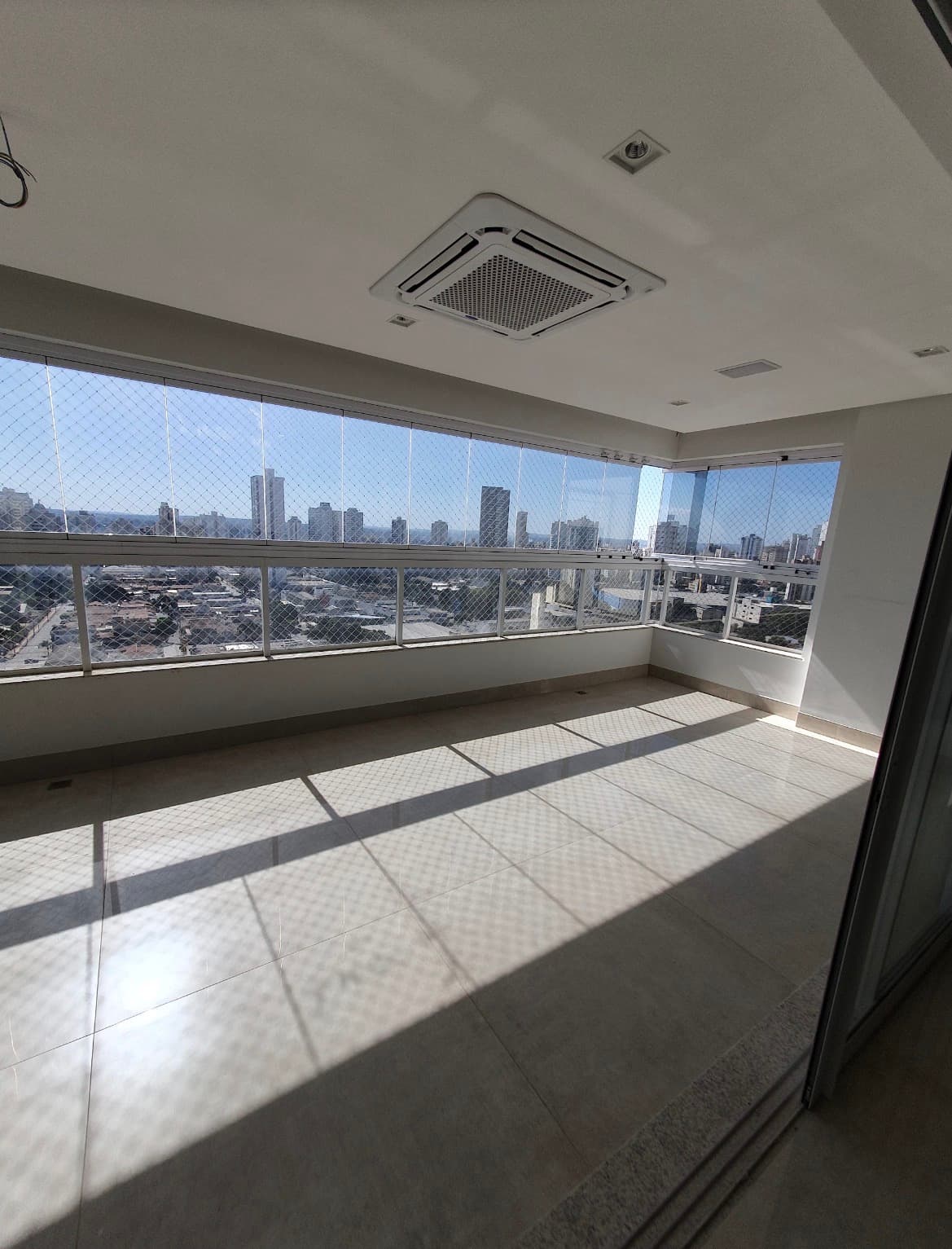 Apartamento à venda com 3 Suítes no Setor Bueno