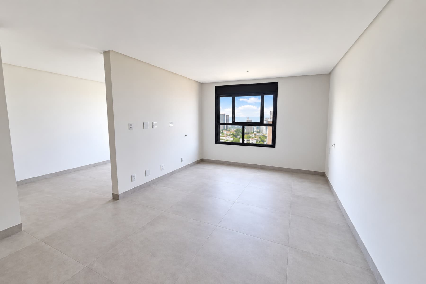 Apartamento com 3 suítes à venda no Setor Bueno