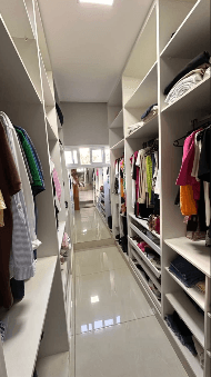 VENDO CASA SETOR JARDIM MARILIZA 4/4 SENDO 1 SUITE MASTER COM CLOSET
