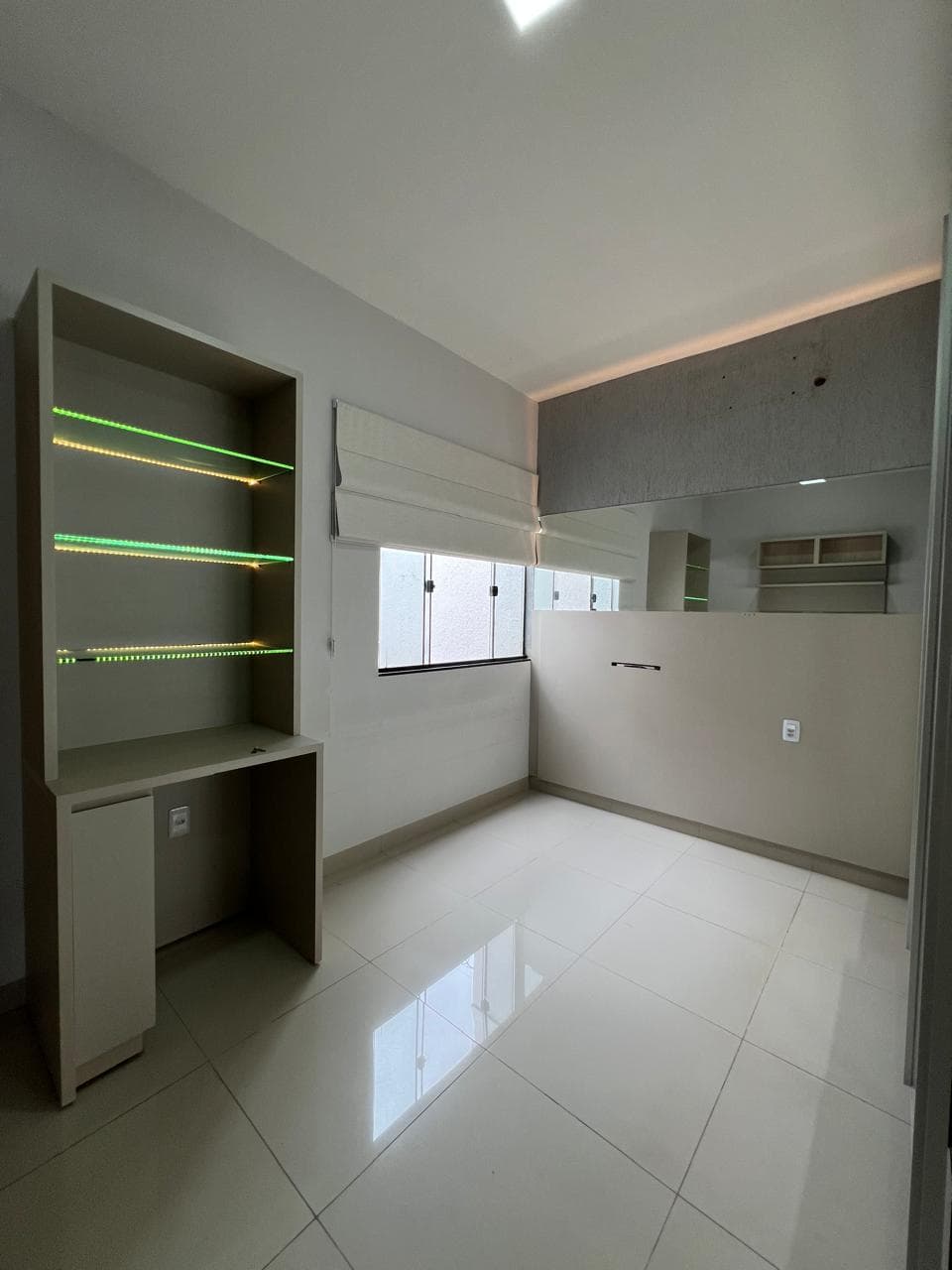 🏡 Casa Completa à Venda no Vereda dos Buritis | 3 Quartos, Suíte e Hidromassagem