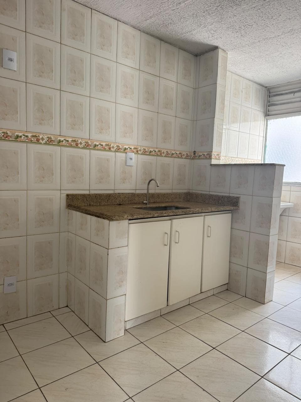 Apartamento à venda com 3 quartos e vista livre no Setor Urias Magalhães