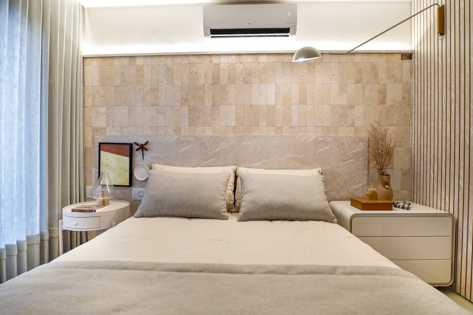 Apartamento com 3 suítes à venda no Setor Oeste