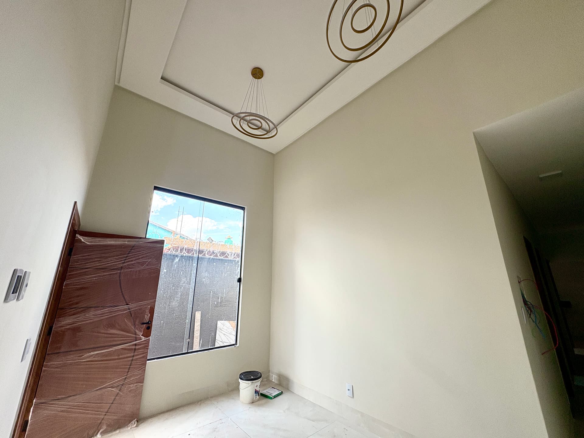 Casa à venda com 3 quartos e 1 suíte no Parque Hayala