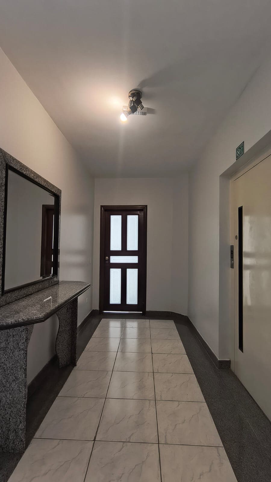Apartamento 3 suítes à venda no Setor Oeste