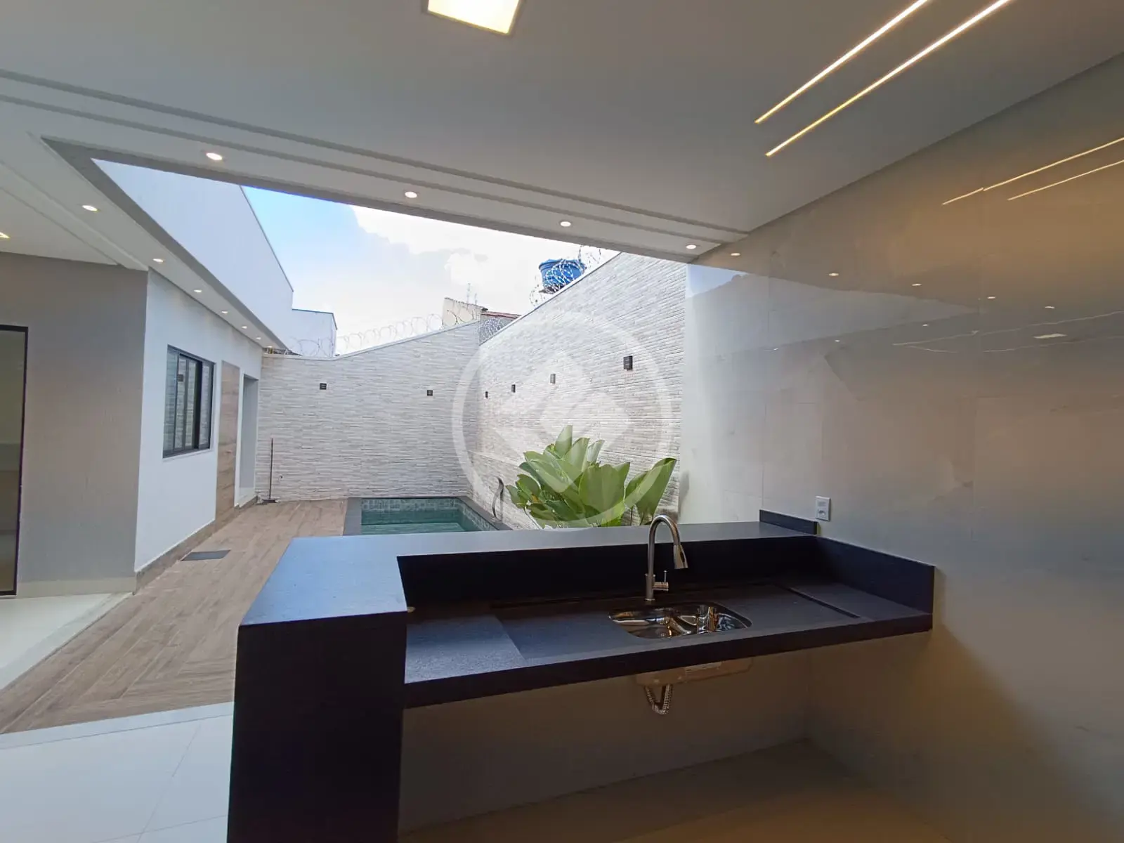 🏡 Casa Térrea de Alto Padrão à Venda no Residencial Flamingo