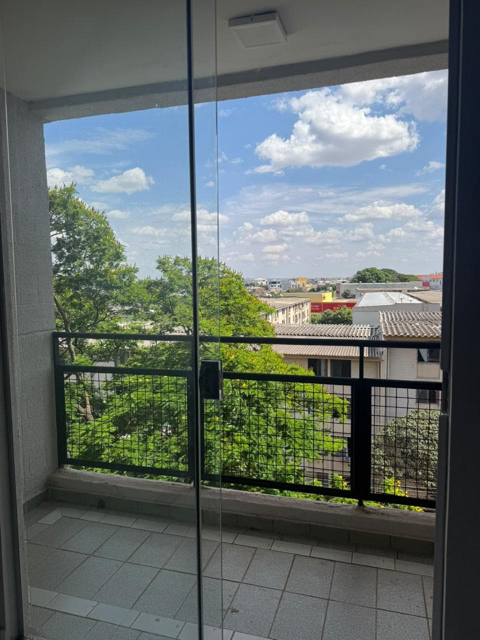 Apartamento à venda com 3 quartos e vista livre no Setor Urias Magalhães