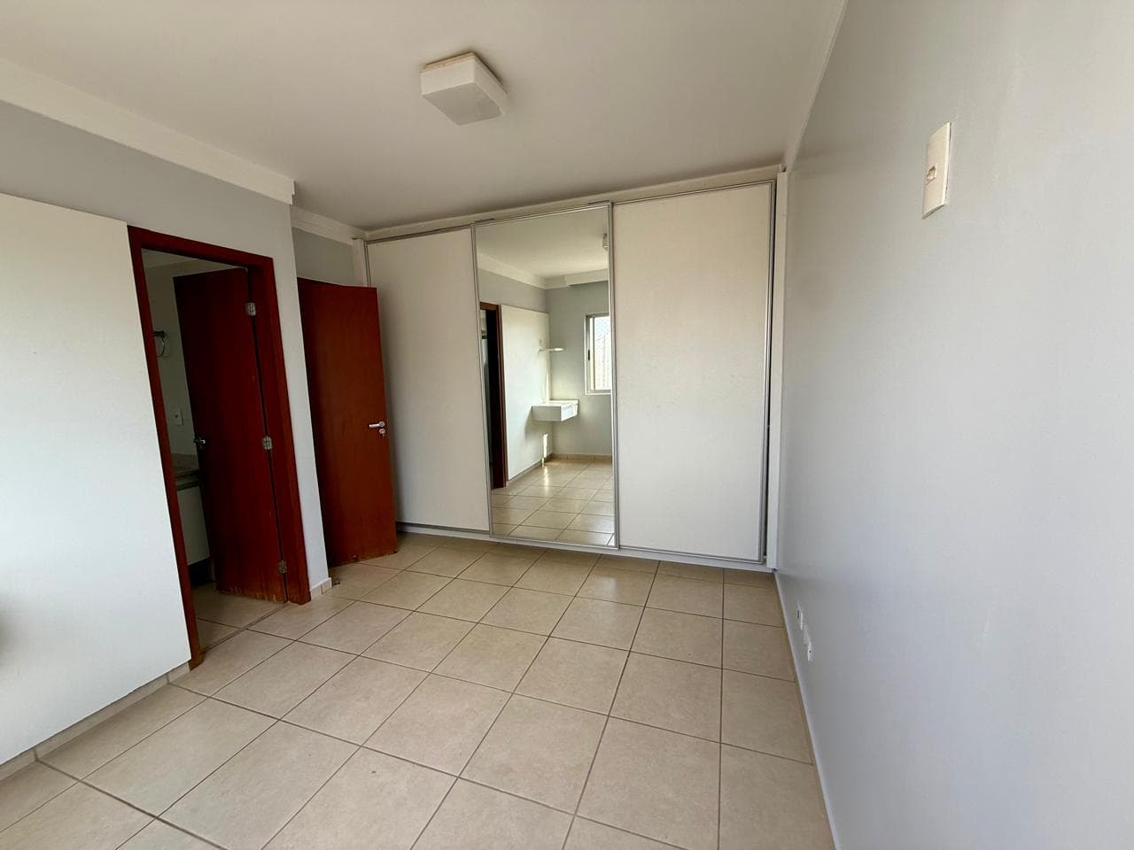 Apartamento à venda com 3 suítes no Setor Alto da Glória