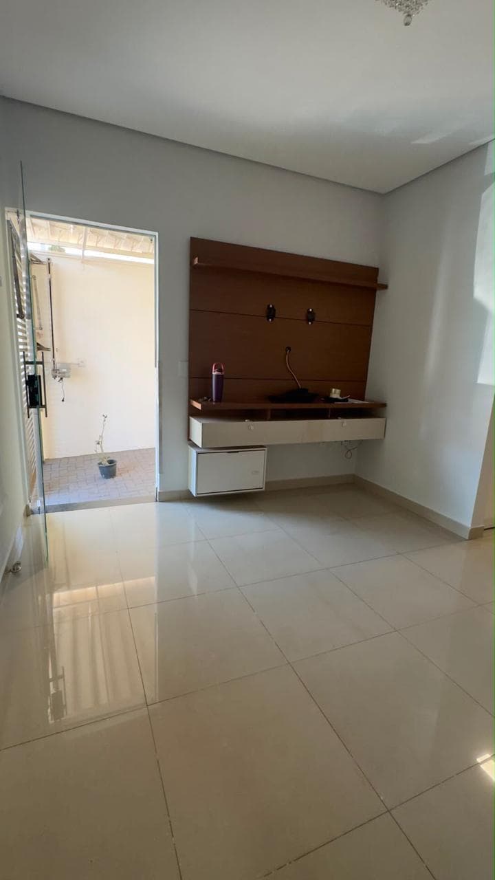 CASA 3 QUARTOS BAIRRO CAPUAVA