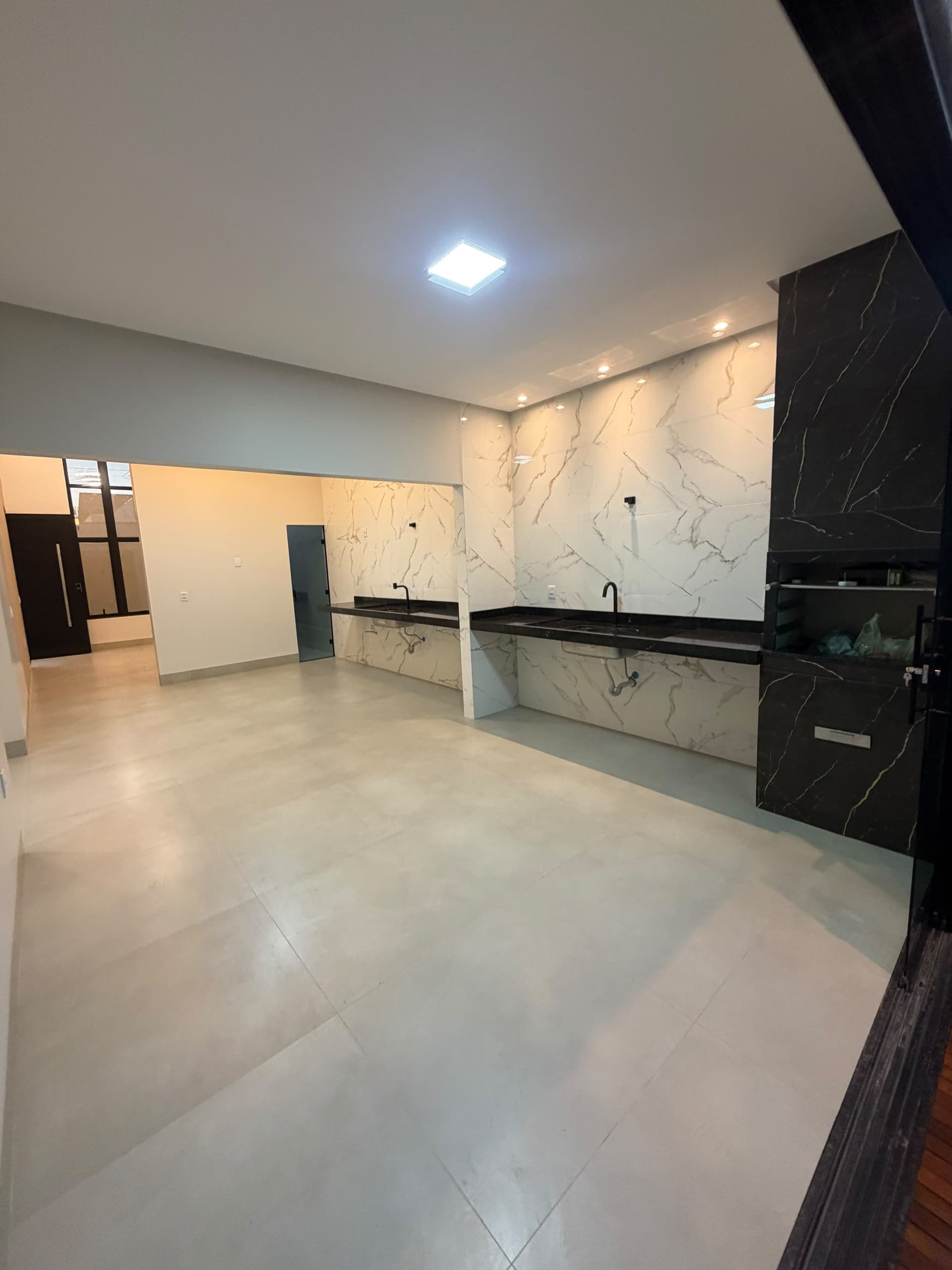 Belíssima casa jardim Itália
