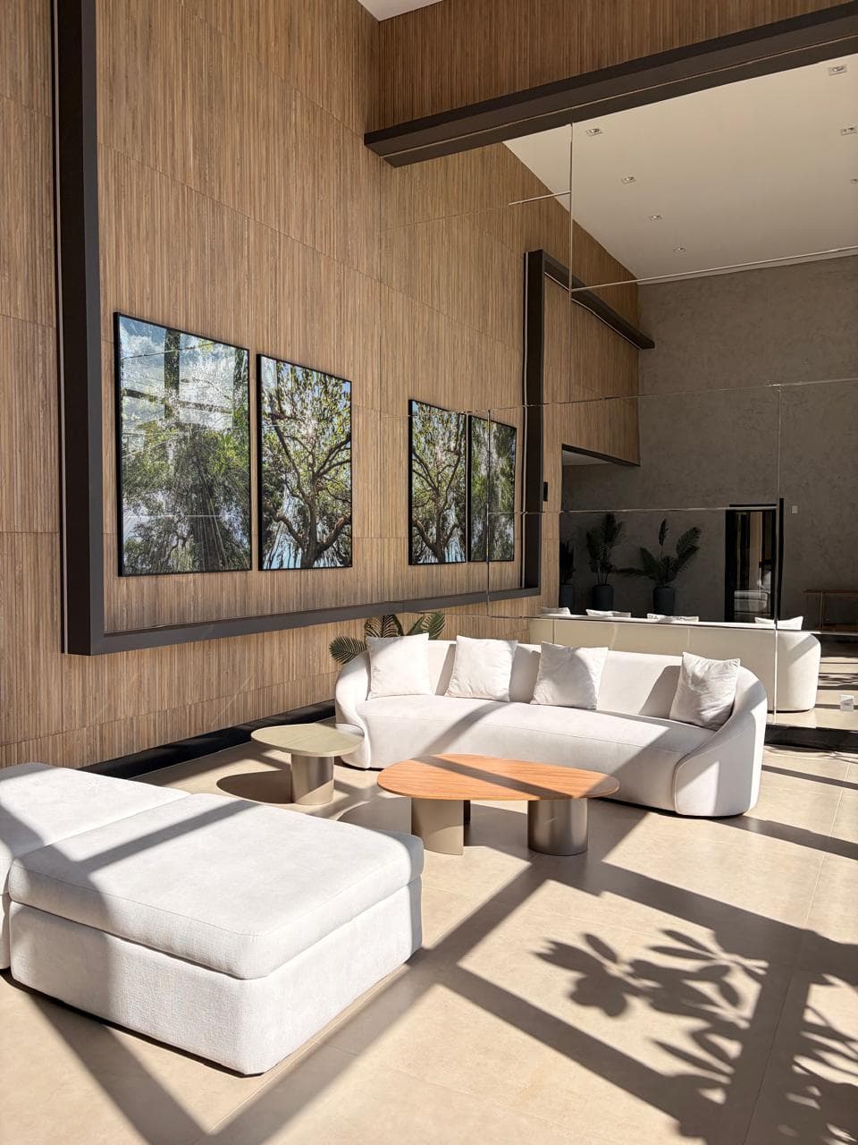 Apartamento à venda 3 suítes plenas no Setor Aeroporto