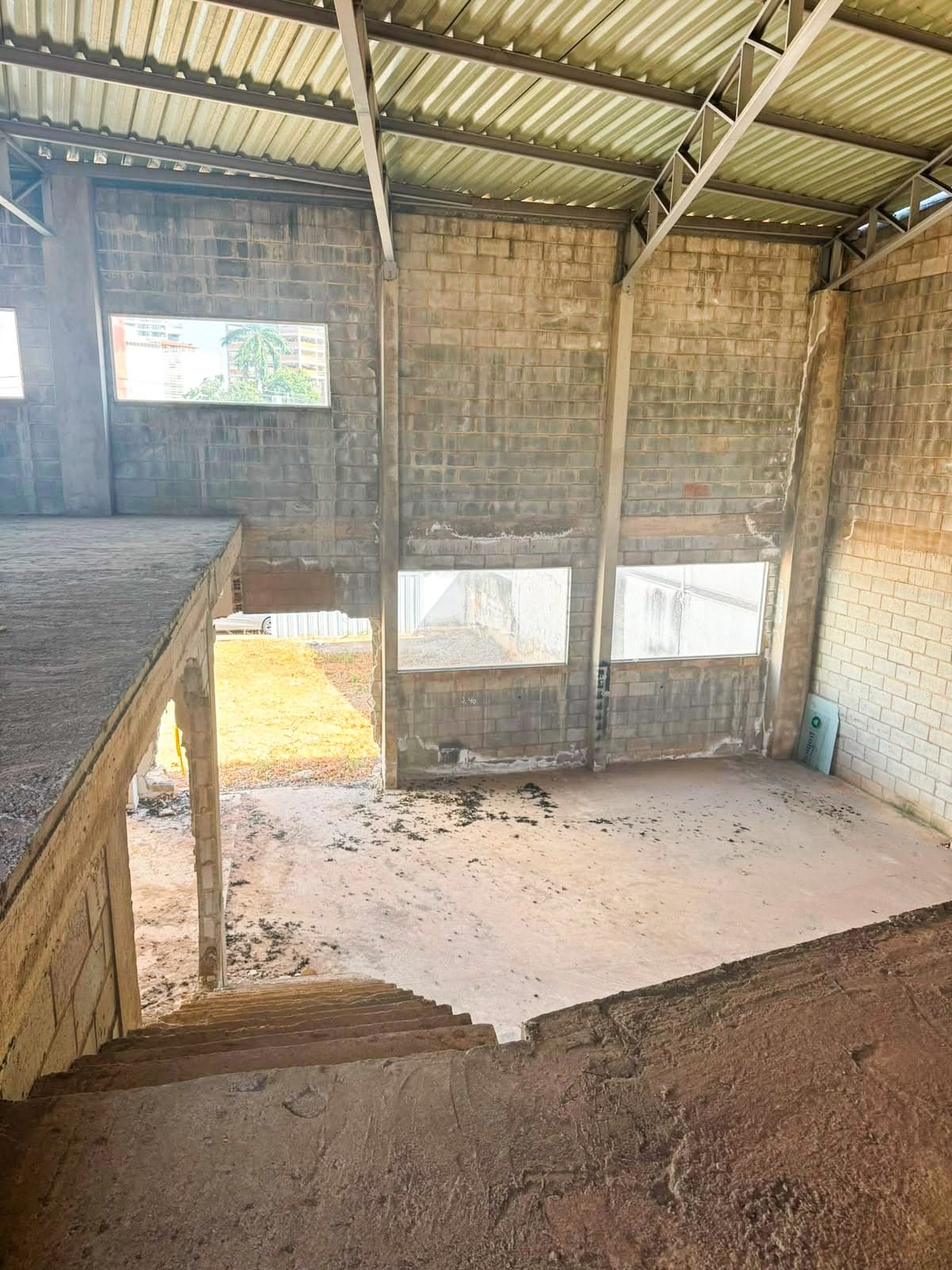 Lote à venda na Av 85 Setor Sul